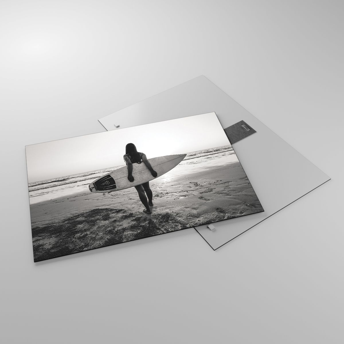 Glasbild Frau, Glasbild Strand, Glasbild Surfen, Glasbild Ozean, Glasbild Schwarz Und Weiß